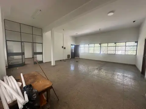Galpon en Alquiler 40  mts Fondo