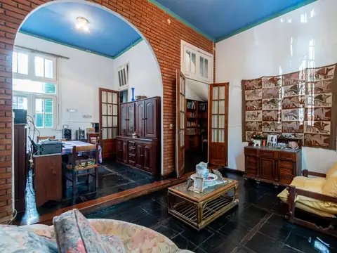 Joaquín V. Gonzalez 200, Piso PB