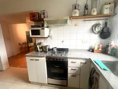 Arcos 3100, Piso 4