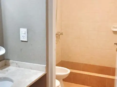 Departamento en Alquiler con 1 cocheras