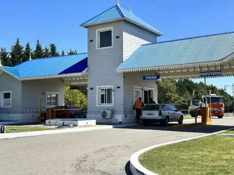 Terreno en Venta en Laguna Azul, USD 10.000