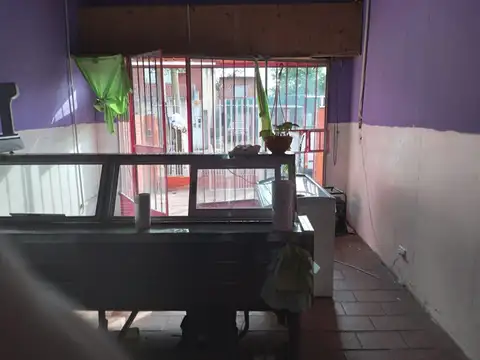 Lisandro De La Torre nº 834 e/Alsina y Roldan