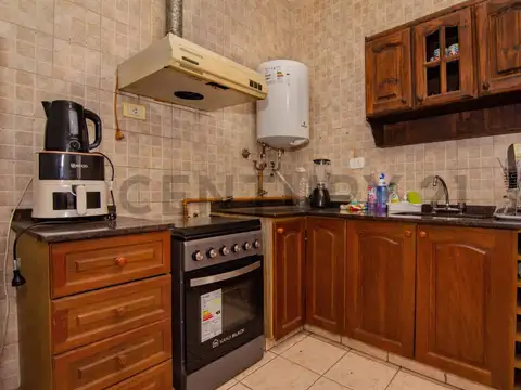 Montevideo 800, Piso 1