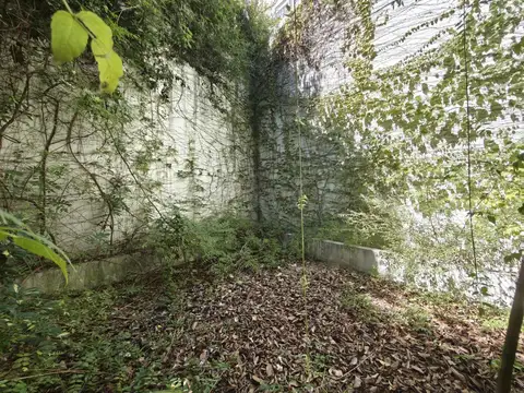 Terreno en Venta 31  mts Fondo