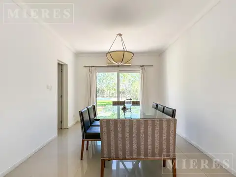 Casa 4 ambientes con 3 baños