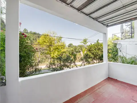 Depto Tipo Casa 2 ambientes con 1 baño