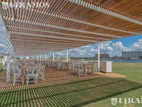 Terreno en Venta 20  mts Frente