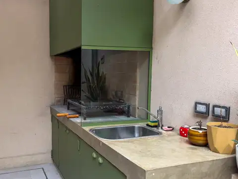 Depto Tipo Casa 5 ambientes con 2 baños