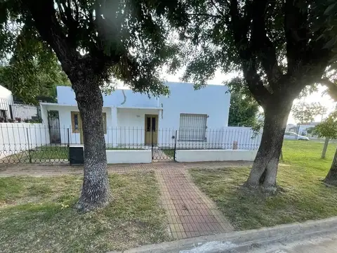 Casa  en Venta en Luján, G.B.A. Zona Oeste, Argentina