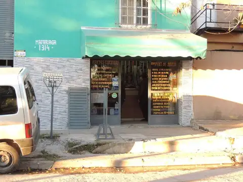 VENTA FONDO DE COMERCIO EN GUILLÓN LOCAL Y GALPON