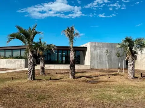 Terreno en Venta en Funes, USD 168.000