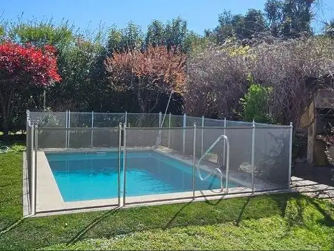 Casa 5 ambientes con 2 baños