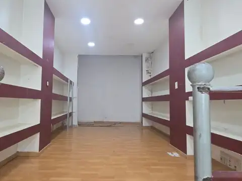 Local en Alquiler en Balvanera, USD 7.000