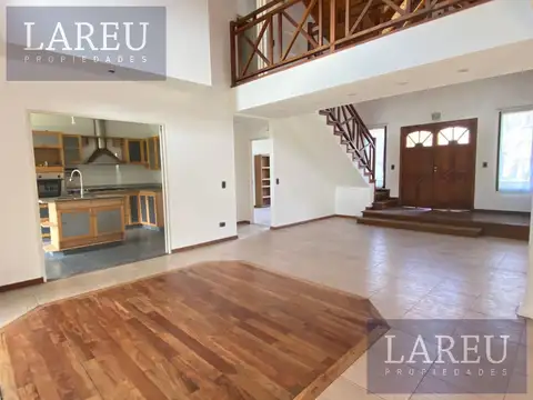 Casa en Venta con 1 cochera