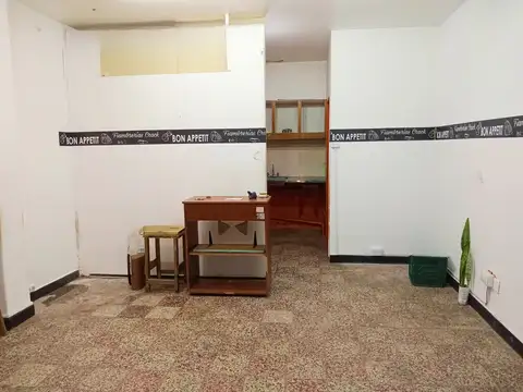 Local en Alquiler Via Púb.