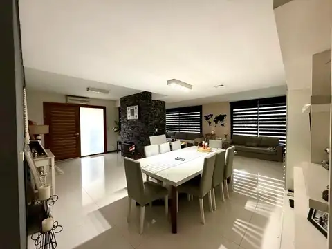 CASA EN VENTA SOLAR DEL BOSQUE CANNING - EZEIZA