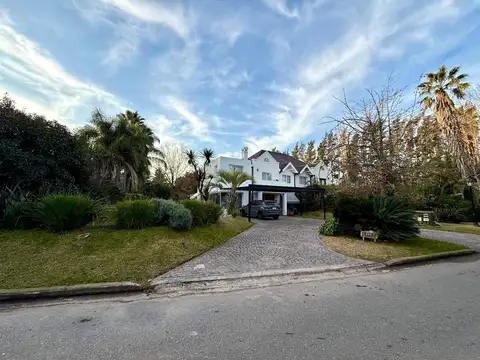 Casa en Venta de 5 dormitorios