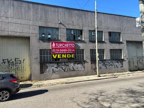 GALPON A 1/2 CUADRA  AV. RIVADAVIA 909 M2   FOT 1,6  FOS 0.6
