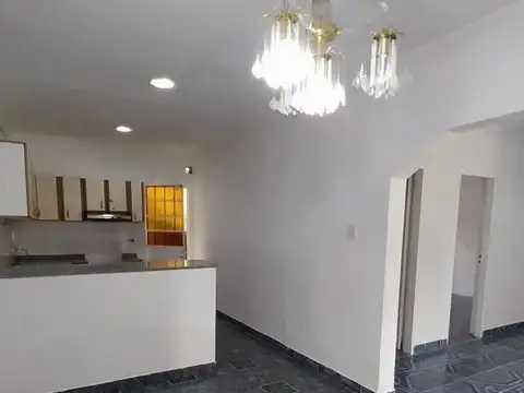Departamento 4 ambientes con 1 baño