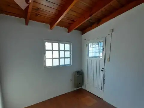 Depto Tipo Casa en Venta en Villa General Mitre, USD 41.000