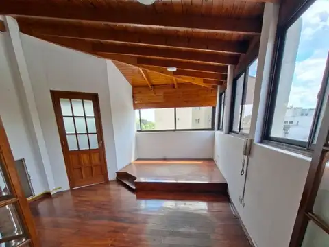 Oficina en Alquiler al Sur