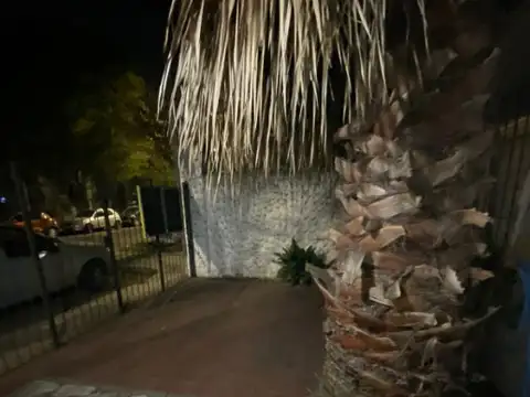 CASA 3 AMBIENTES CON LOCAL EN VENTA EN BLOCK  - MORON NORTE