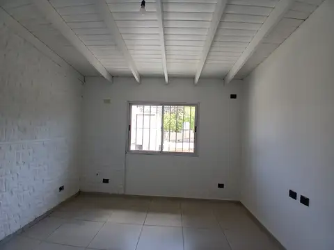 Depto Tipo Casa en Alquiler de 1 dormitorio