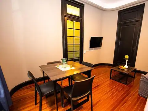 Venta Edificio con 23 departamentos + Local con Renta en Monserrat