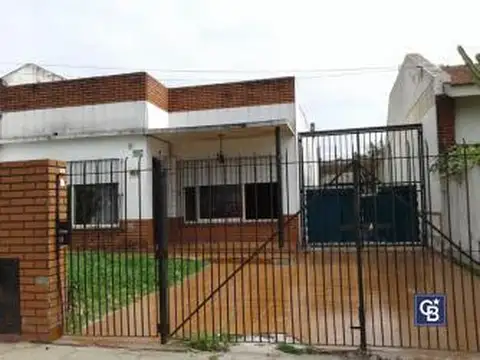 Venta de 2 casas sobre un lote en Haedo