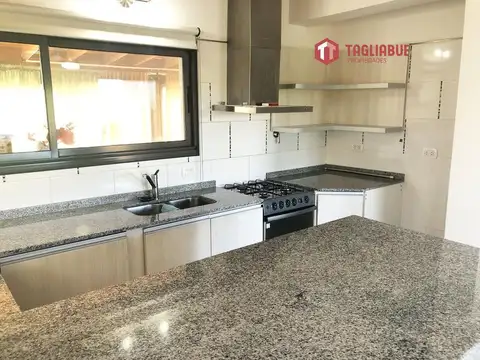 Casa en Venta al Oeste