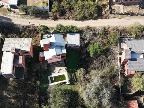 Casa 6 ambientes con 3 baños