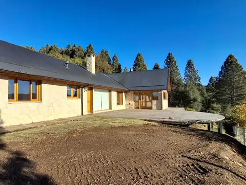 Casa 4 ambientes con 3 baños