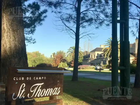 Casa en Alquiler Temporal con 2 cocheras