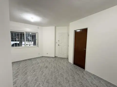 Depto Tipo Casa en Venta de 2 ambientes