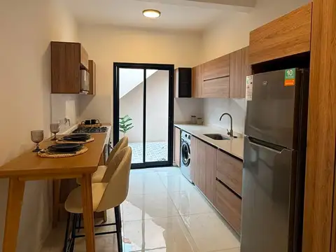 Depto Tipo Casa en Venta con 1 cocheras