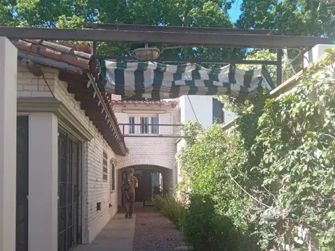 Julio A Roca  al 100