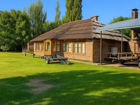 Casa 6 ambientes con 4 baños