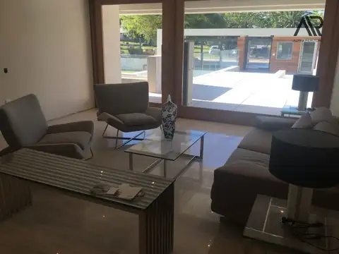 Departamento en Alquiler de 3 ambientes