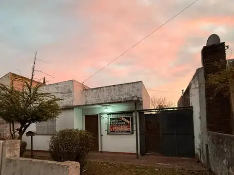 CASA DE 3 AMBIENTES A REFACCIONAR EN VENTA EN EL PALOMAR