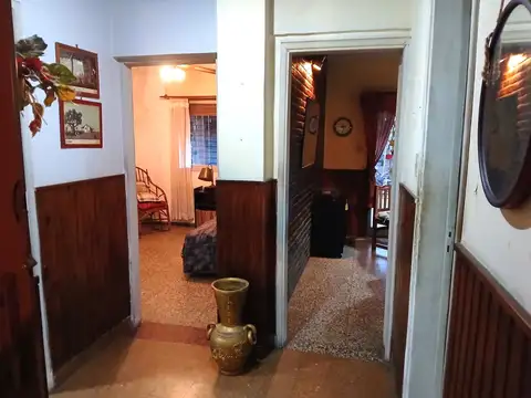 VENTA CASA 4 AMBIENTES LOMAS DEL MIRADOR