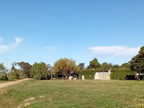 Terreno en Venta 30  mts Fondo