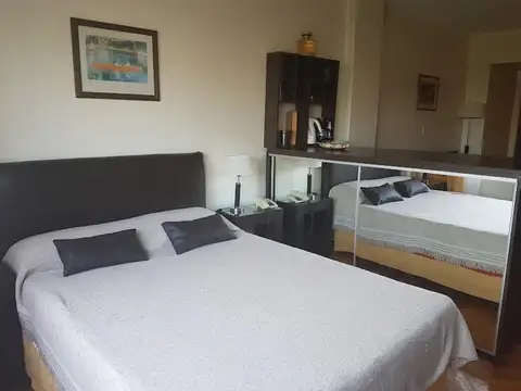 Pellegrini  1000 , Piso 5