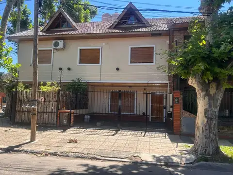 ALQUILER DE CASA DE 4 AMB OLIVOS