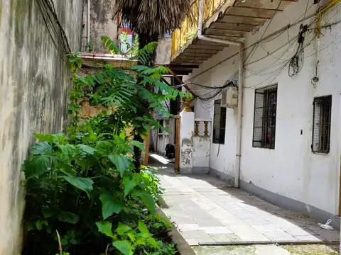 Casa 6 ambientes con 5 baños