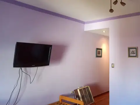 Depto Tipo Casa 3 ambientes con 2 baños