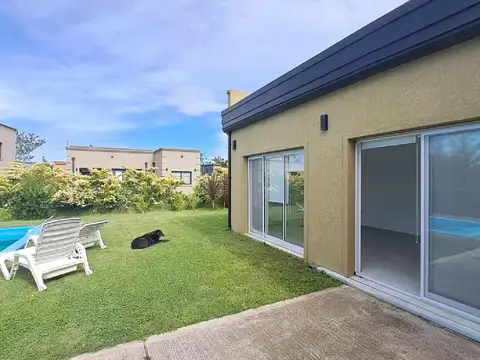 Casa En Venta En San Ramon Con Pileta