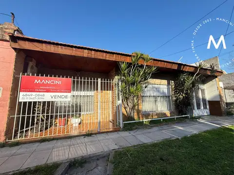 Casa en venta de 3 ambientes con cochera - Villa Ballester