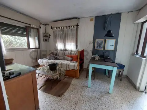 Casa 5 ambientes con 1 baño