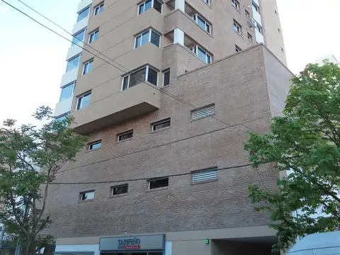 TARIFEÑO INMOBILIARIA ALQUILA PISO NIVEL GERENCIAL 3 D, 3 BAÑOS,  COCHERA