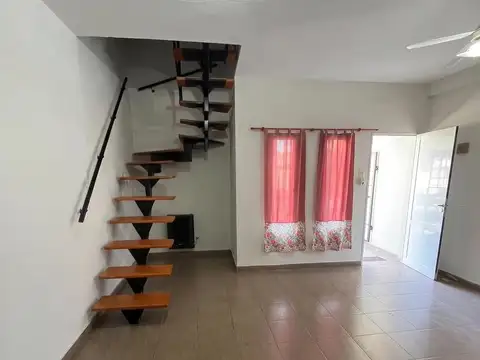 Depto Tipo Casa en Venta de 1 dormitorio
